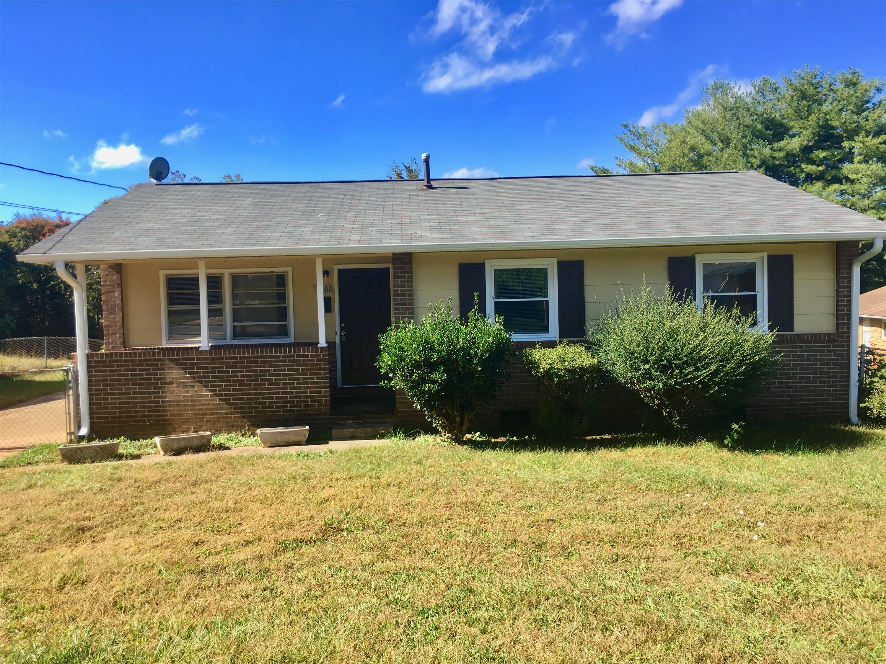 1406 Pleasant Street